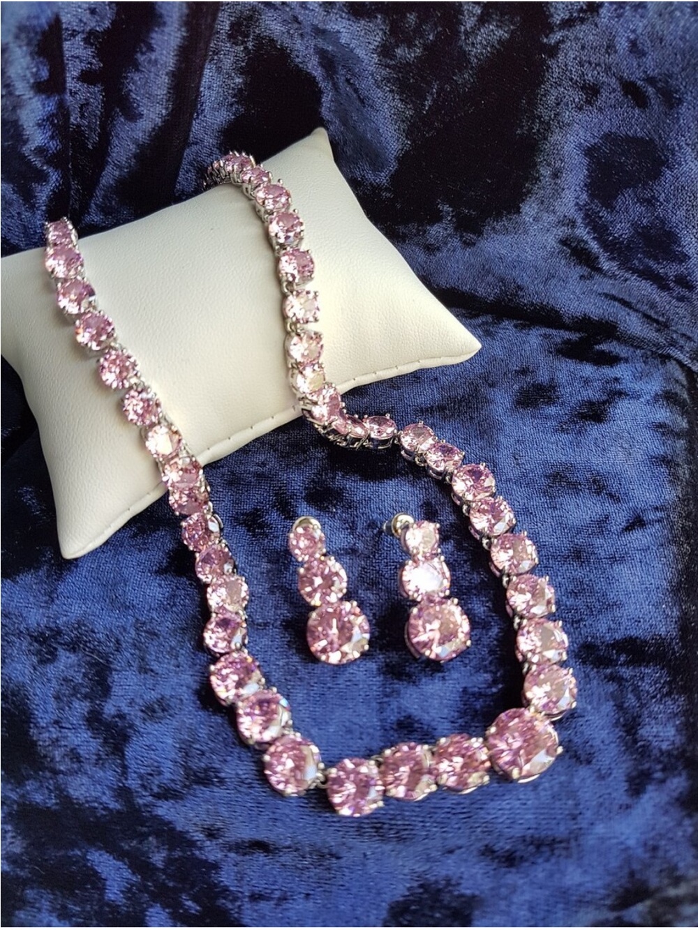 Swarovskis Elements Platinum Plated Round Pink Graduated Drop Earrings NEW - Picture 7 of 14